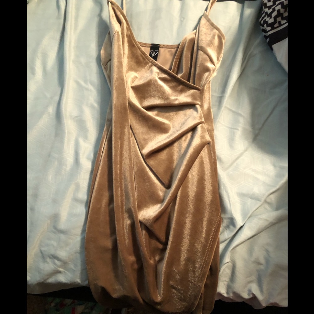 Skin-tight Velvet Dress